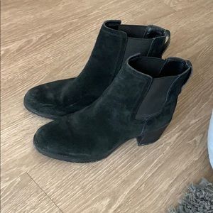 Sam Edelman black suede booties